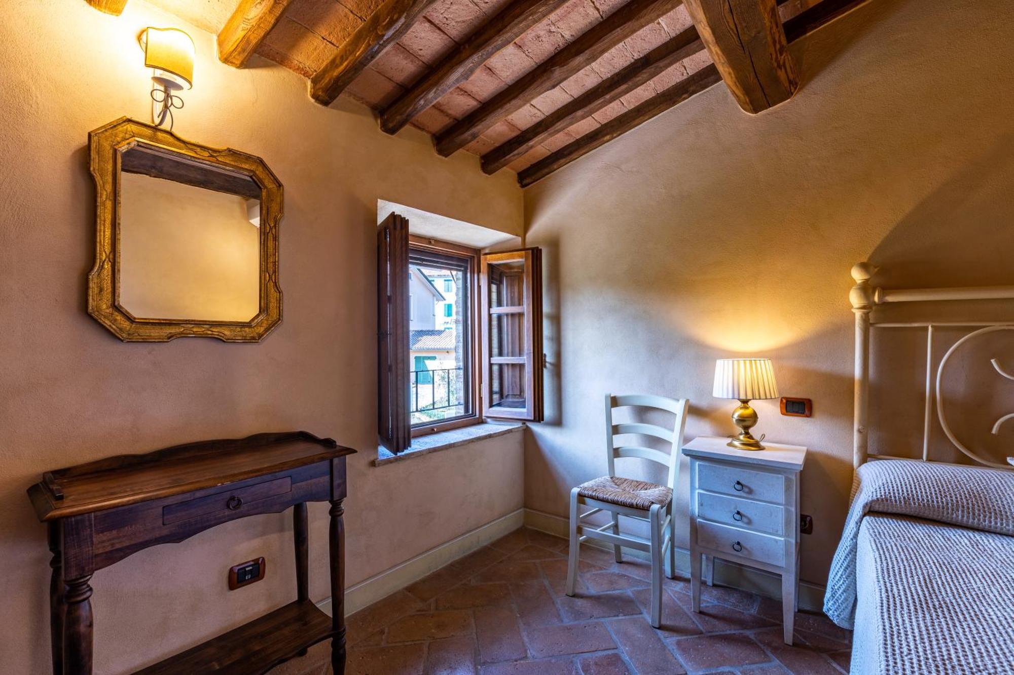 La Terrazza Villa Chianni Bagian luar foto