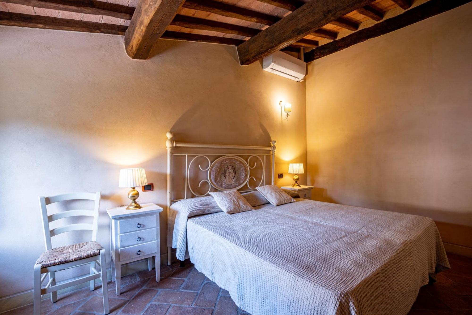 La Terrazza Villa Chianni Bagian luar foto
